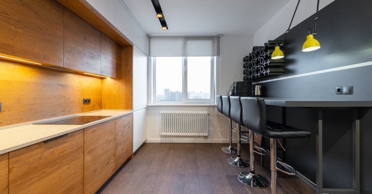 Breakfast Bar Brilliance: Smart Ways to Maximize Your Small Kitchen