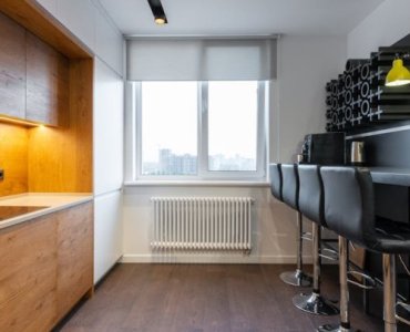 Breakfast Bar Brilliance: Smart Ways to Maximize Your Small Kitchen