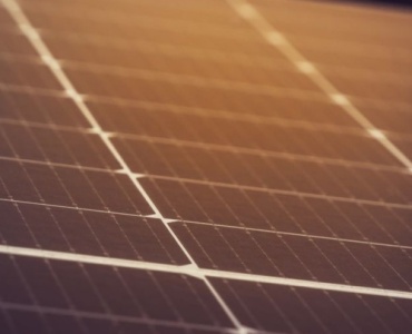 Unlocking Green Savings: The Latest Incentives for Solar PV and Heat Pumps