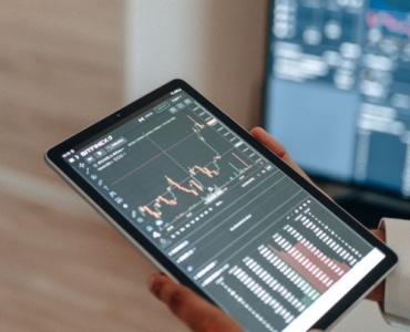 Watch Your Watts: A Real-Time Guide to Smarter Energy Monitoring