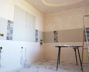 Renovate vs. Rebuild: Which Delivers More Value for Your Budget?