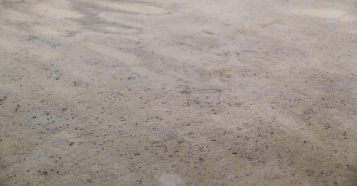 Turn Cold Concrete Cozy: A Step-by-Step Guide to Glass Granulate Ceiling Insulation