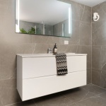 Sparkle in 10: Your Foolproof Daily Bathroom Reset