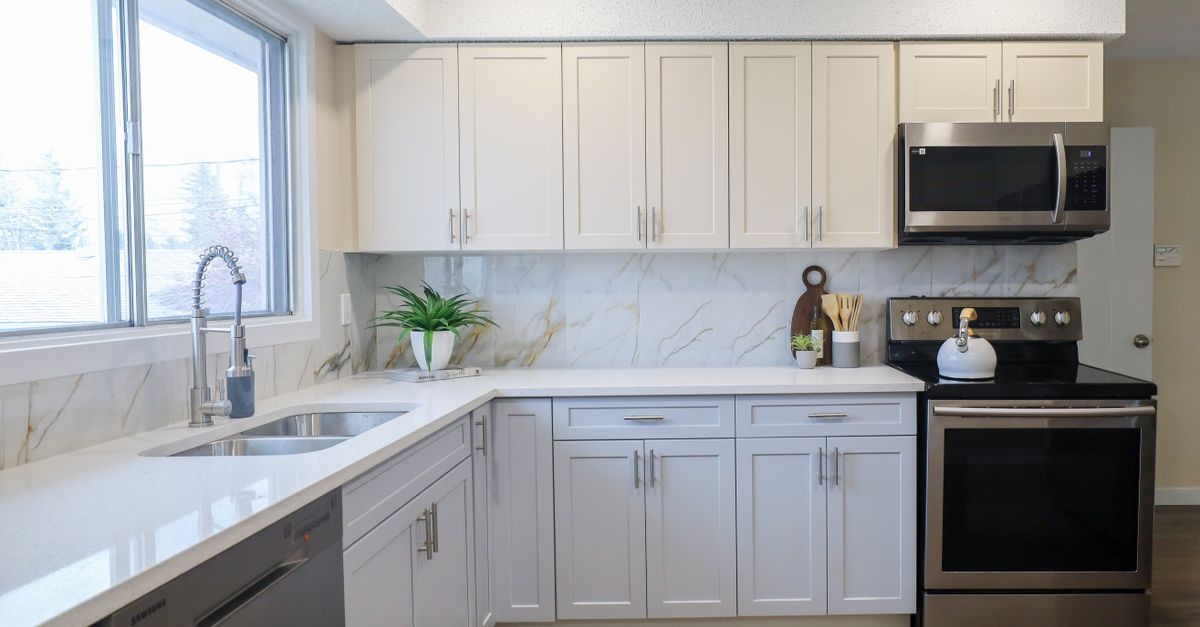 From Corner to Wow: Space‑Savvy Design Moves for L‑Shaped Kitchens