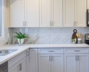 From Corner to Wow: Space‑Savvy Design Moves for L‑Shaped Kitchens